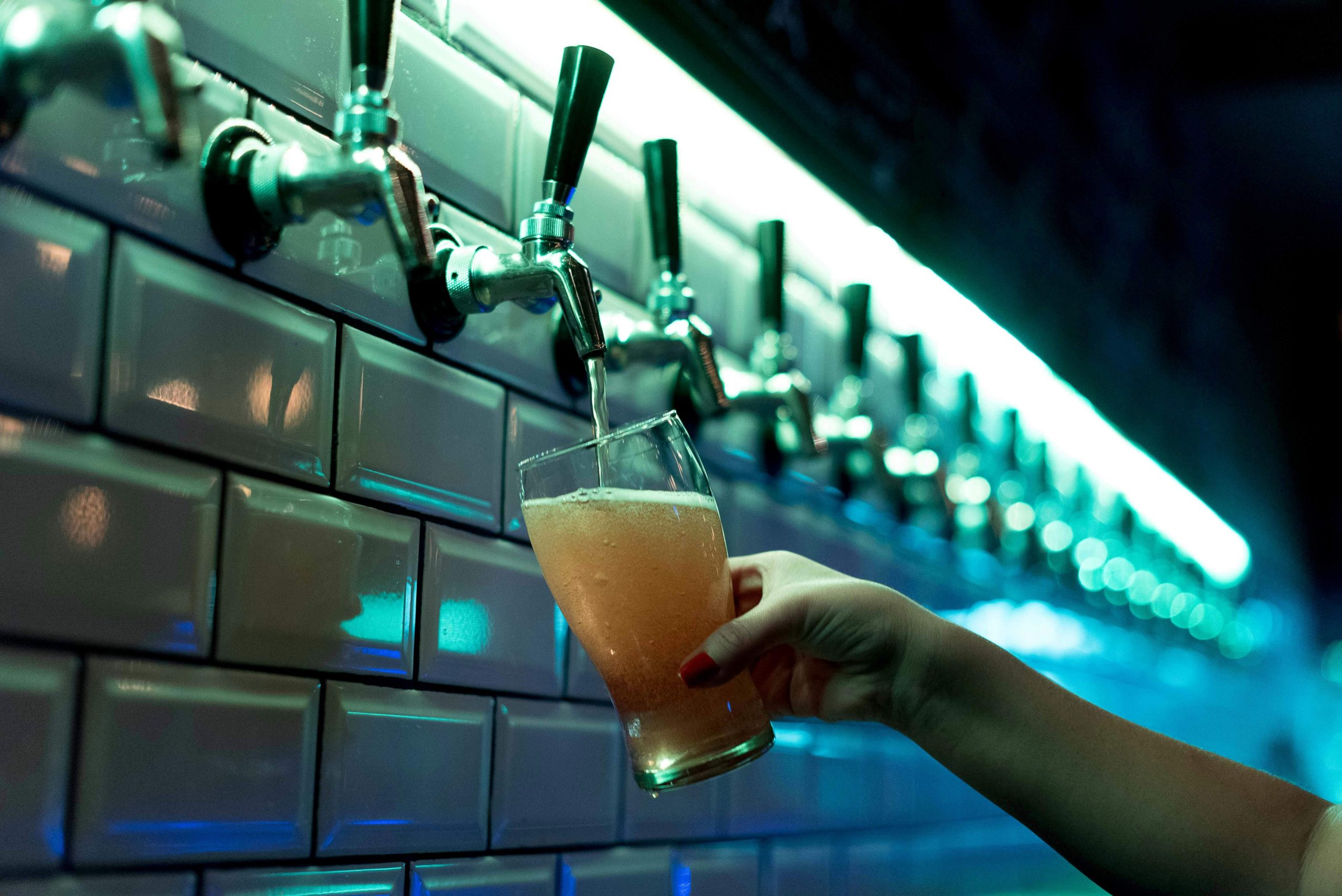 Installation multi becs pub à Lyon